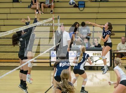 Thumbnail 1 in Camarillo @ Oak Park photogallery.