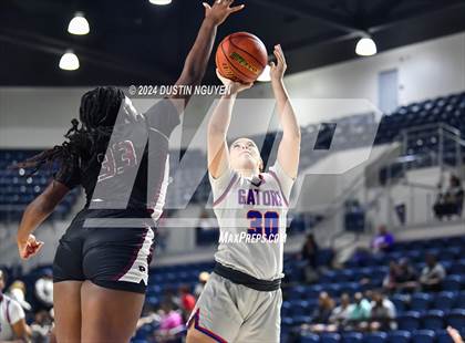 Thumbnail 2 in Pearland vs. Dickinson (RCS Sports Kickoff Classic) photogallery.