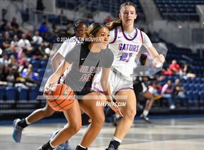 Thumbnail 2 in Pearland vs. Dickinson (RCS Sports Kickoff Classic) photogallery.