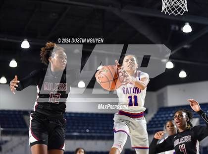 Thumbnail 2 in Pearland vs. Dickinson (RCS Sports Kickoff Classic) photogallery.