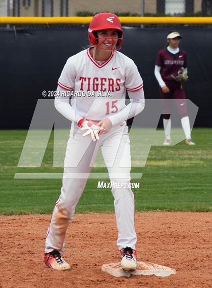 Thumbnail 3 in Katy vs Cinco Ranch photogallery.
