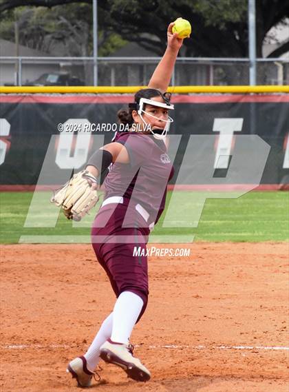 Thumbnail 3 in Katy vs Cinco Ranch photogallery.