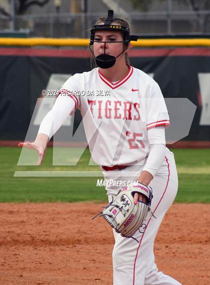 Thumbnail 3 in Katy vs Cinco Ranch photogallery.