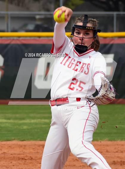 Thumbnail 3 in Katy vs Cinco Ranch photogallery.