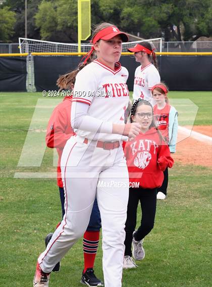 Thumbnail 3 in Katy vs Cinco Ranch photogallery.