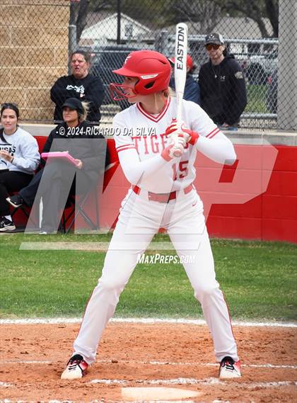 Thumbnail 3 in Katy vs Cinco Ranch photogallery.