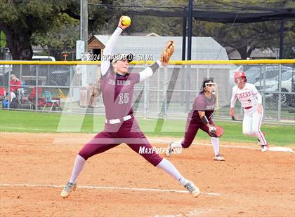 Thumbnail 2 in Katy vs Cinco Ranch photogallery.