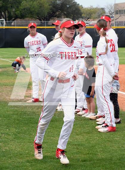 Thumbnail 2 in Katy vs Cinco Ranch photogallery.