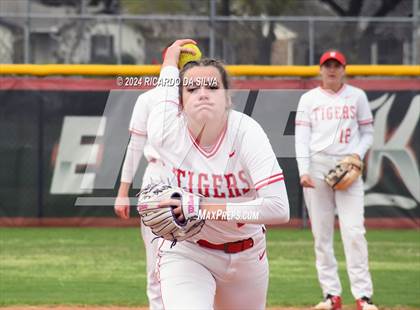Thumbnail 1 in Katy vs Cinco Ranch photogallery.