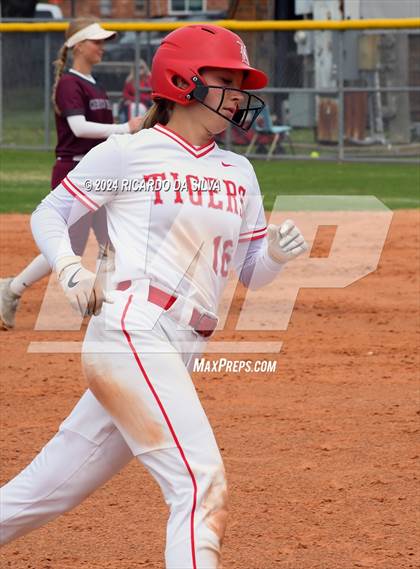 Thumbnail 2 in Katy vs Cinco Ranch photogallery.