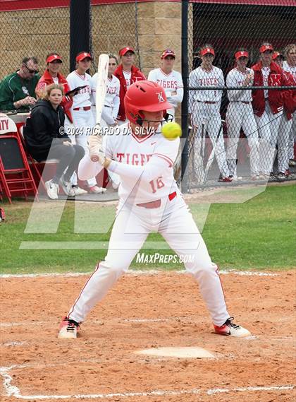 Thumbnail 3 in Katy vs Cinco Ranch photogallery.