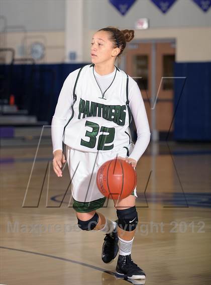 Thumbnail 2 in Perris vs. Mission Viejo (MaxPreps Holiday Classic) photogallery.