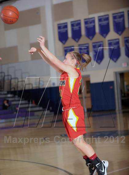 Thumbnail 3 in Perris vs. Mission Viejo (MaxPreps Holiday Classic) photogallery.