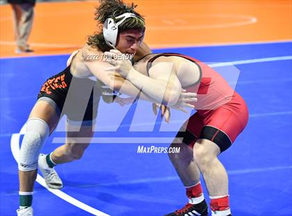 Thumbnail 2 in UIL State Championships - 5A 120lb Final photogallery.