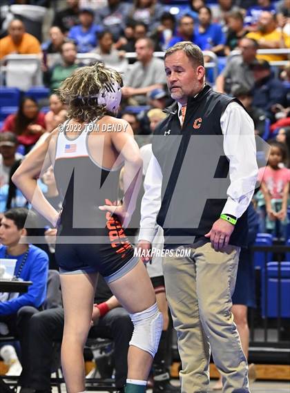 Thumbnail 3 in UIL State Championships - 5A 120lb Final photogallery.