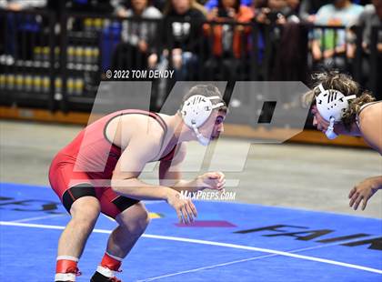 Thumbnail 3 in UIL State Championships - 5A 120lb Final photogallery.