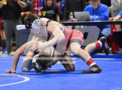 Thumbnail 3 in UIL State Championships - 5A 120lb Final photogallery.