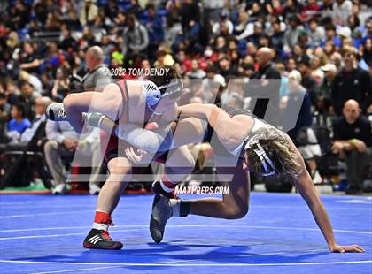 Thumbnail 2 in UIL State Championships - 5A 120lb Final photogallery.