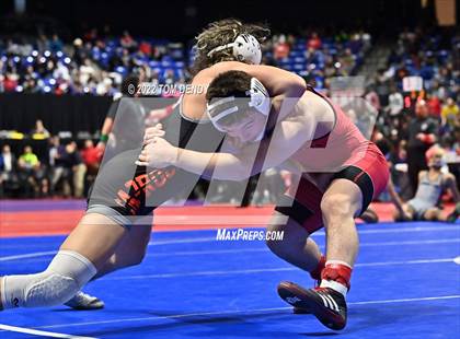 Thumbnail 2 in UIL State Championships - 5A 120lb Final photogallery.