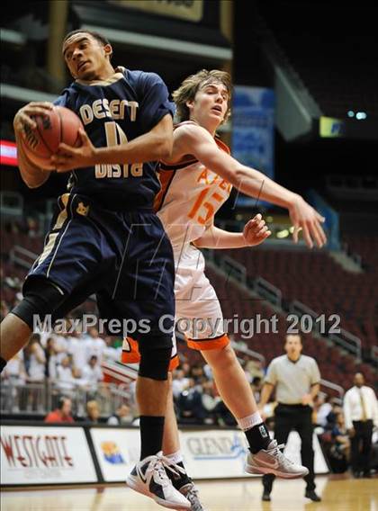 Thumbnail 1 in Desert Vista vs. Corona del Sol (AIA D1 Semifinals) photogallery.