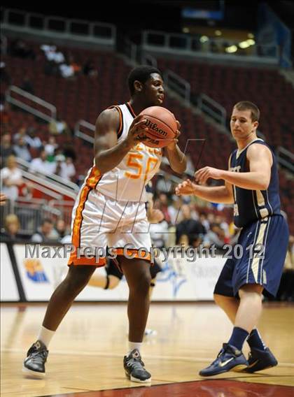 Thumbnail 1 in Desert Vista vs. Corona del Sol (AIA D1 Semifinals) photogallery.