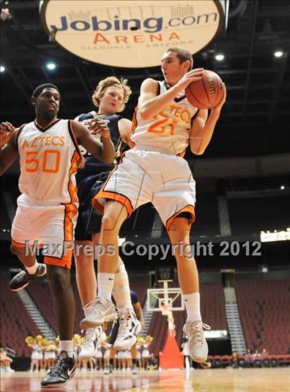 Thumbnail 1 in Desert Vista vs. Corona del Sol (AIA D1 Semifinals) photogallery.