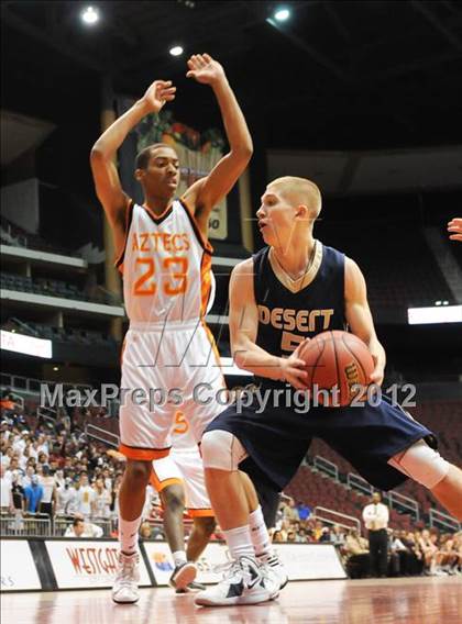 Thumbnail 3 in Desert Vista vs. Corona del Sol (AIA D1 Semifinals) photogallery.