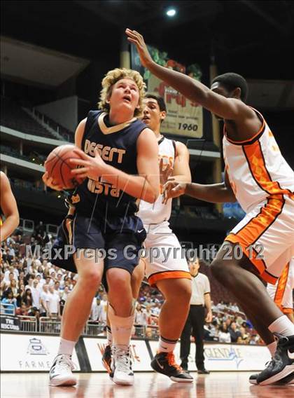 Thumbnail 3 in Desert Vista vs. Corona del Sol (AIA D1 Semifinals) photogallery.