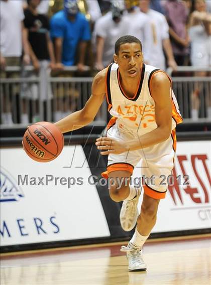 Thumbnail 3 in Desert Vista vs. Corona del Sol (AIA D1 Semifinals) photogallery.