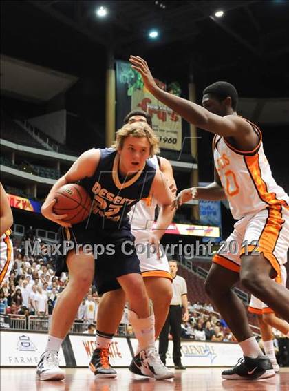 Thumbnail 2 in Desert Vista vs. Corona del Sol (AIA D1 Semifinals) photogallery.