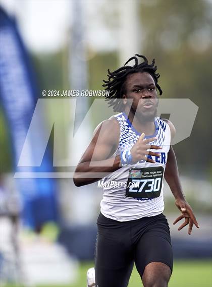 Thumbnail 2 in FHSAA 3A Finals (400 Meter) photogallery.