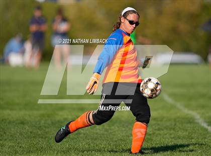 Thumbnail 2 in Los Alamos vs. Piedra Vista photogallery.