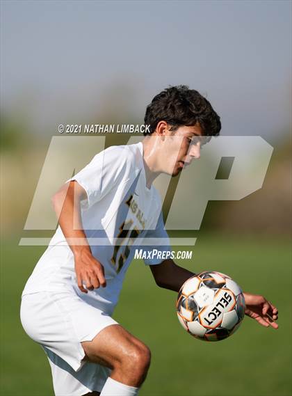 Thumbnail 2 in Los Alamos vs. Piedra Vista photogallery.