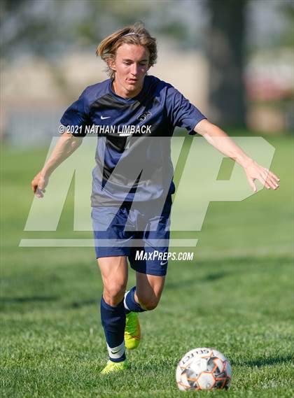 Thumbnail 1 in Los Alamos vs. Piedra Vista photogallery.