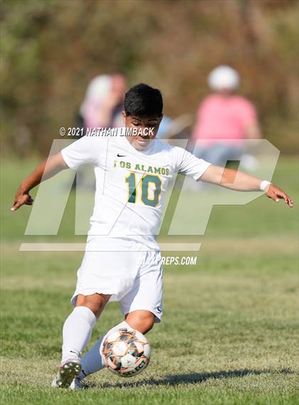 Thumbnail 3 in Los Alamos vs. Piedra Vista photogallery.