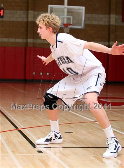Thumbnail 2 in Dominguez vs. Loyola (Pacific Shores Tournament) photogallery.