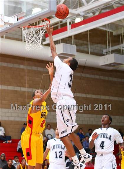 Thumbnail 3 in Dominguez vs. Loyola (Pacific Shores Tournament) photogallery.