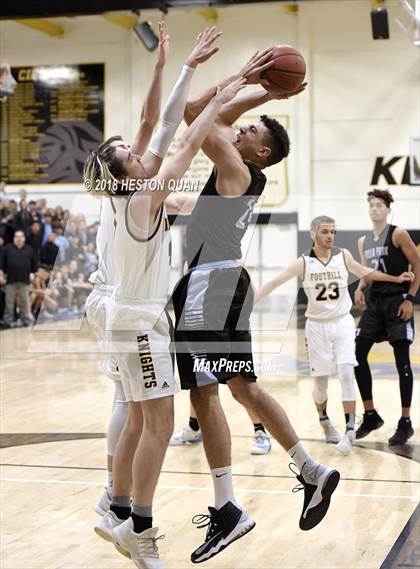 Thumbnail 1 in Villa Park @ Foothill photogallery.