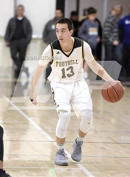 Thumbnail 1 in Villa Park @ Foothill photogallery.