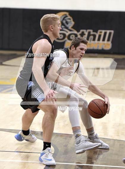 Thumbnail 3 in Villa Park @ Foothill photogallery.