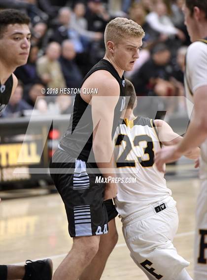 Thumbnail 3 in Villa Park @ Foothill photogallery.