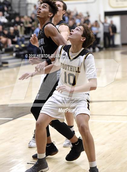 Thumbnail 3 in Villa Park @ Foothill photogallery.