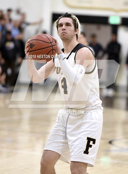Thumbnail 3 in Villa Park @ Foothill photogallery.
