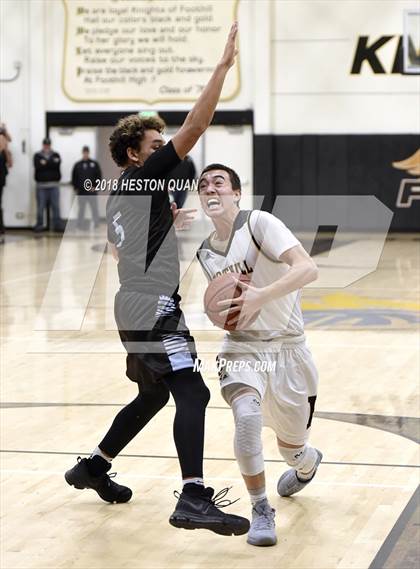 Thumbnail 1 in Villa Park @ Foothill photogallery.