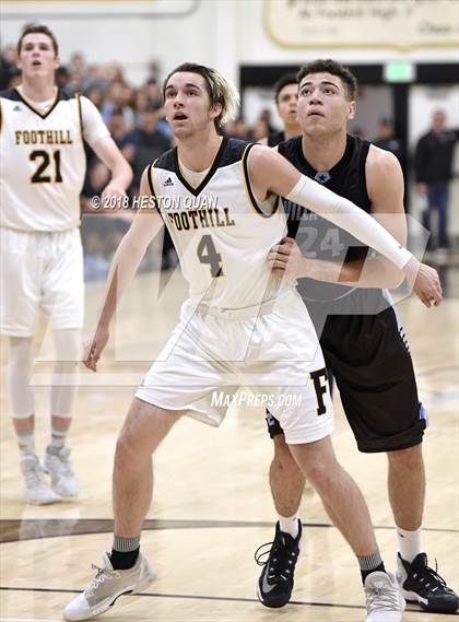 Thumbnail 1 in Villa Park @ Foothill photogallery.