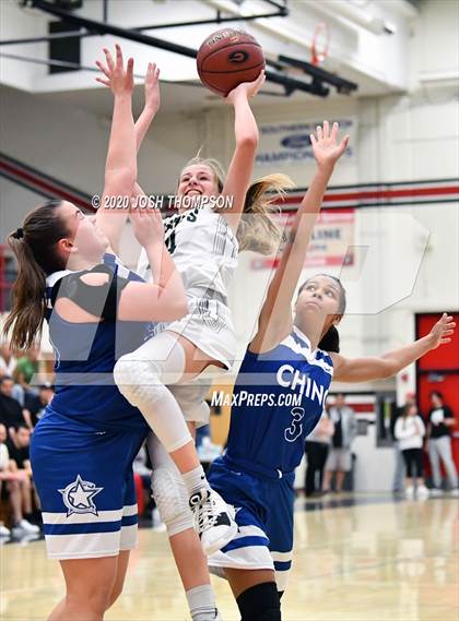 Thumbnail 2 in Chino vs. Ontario Christian photogallery.