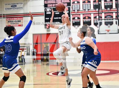 Thumbnail 2 in Chino vs. Ontario Christian photogallery.