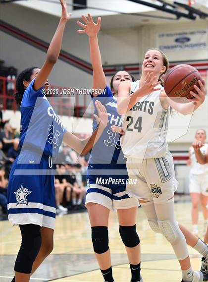 Thumbnail 2 in Chino vs. Ontario Christian photogallery.