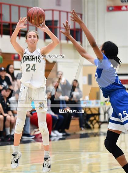 Thumbnail 2 in Chino vs. Ontario Christian photogallery.