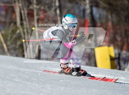 Thumbnail 1 in Belmont Alpine Girls Race (Gunstock Mountain) photogallery.